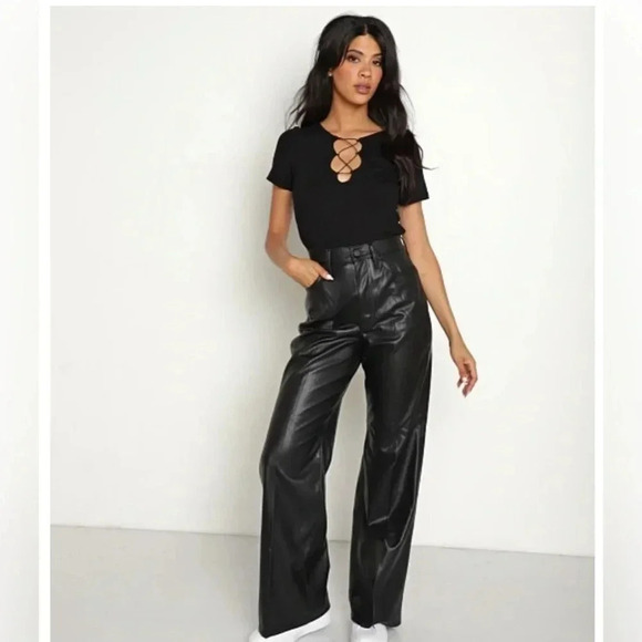 Levi's 70's Flare Faux Leather Pant Leather Night size 25 NWOT - Picture 1 of 14